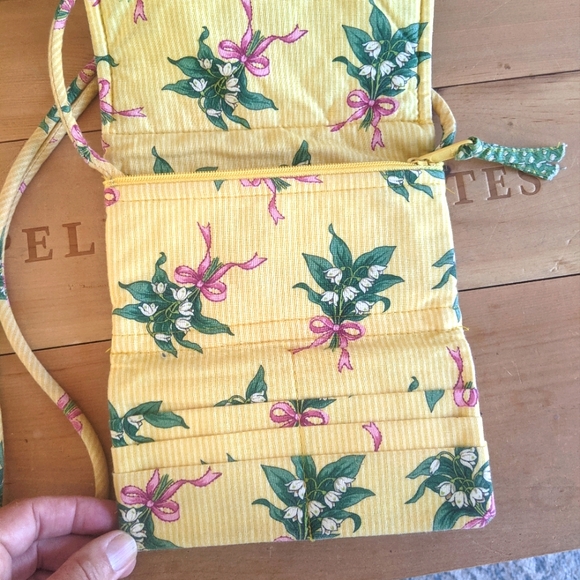 Vera Brady Yellow Hope Crossbody/wallet (retired) - Picture 7 of 8